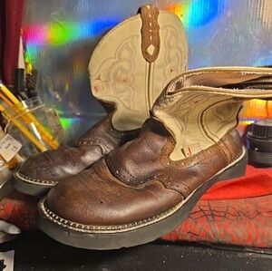 022126 Justin Gypsy Cowgirl Boots Womens Size 7.5 B Brown Leather Square Toe Sho